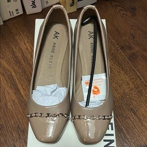 Anne Klein Women's Beige low wedge  with Chain Detail